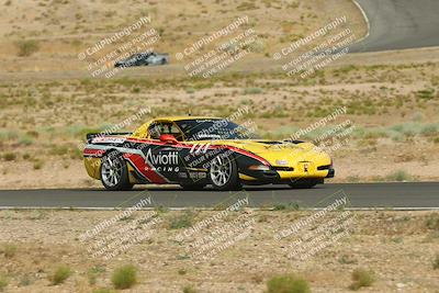 media/Jun-01-2025-CalClub SCCA (Sun) [[eae223c5dd]]/Group 4/Qualifying/